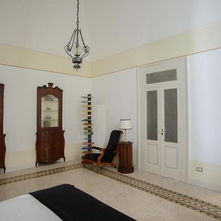 Bed and Breakfast Palazzo Introna Mola di Bari Zewnętrze zdjęcie