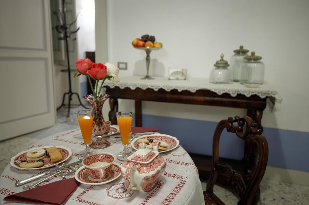 Bed and Breakfast Palazzo Introna Mola di Bari Zewnętrze zdjęcie