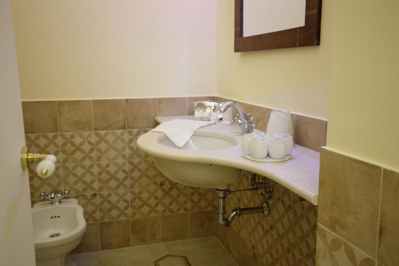 Bed and Breakfast Palazzo Introna Mola di Bari Zewnętrze zdjęcie
