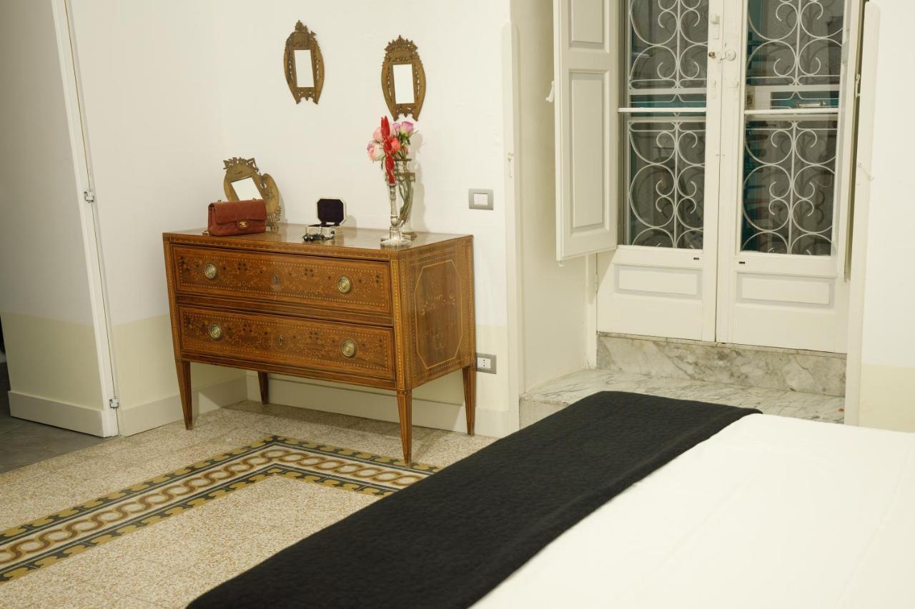 Bed and Breakfast Palazzo Introna Mola di Bari Zewnętrze zdjęcie