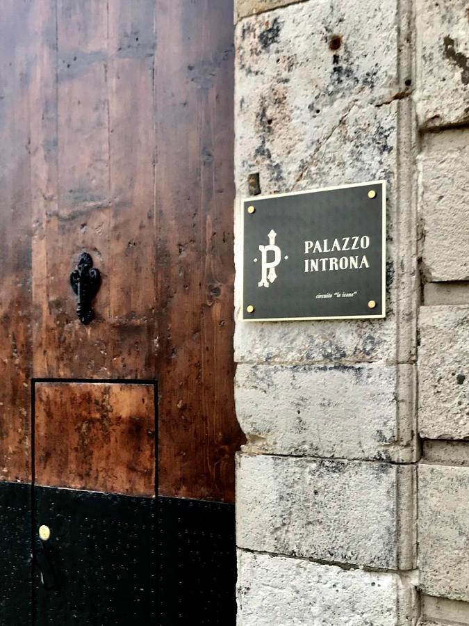 Bed and Breakfast Palazzo Introna Mola di Bari Zewnętrze zdjęcie