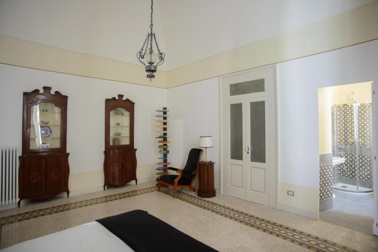 Bed and Breakfast Palazzo Introna Mola di Bari Zewnętrze zdjęcie